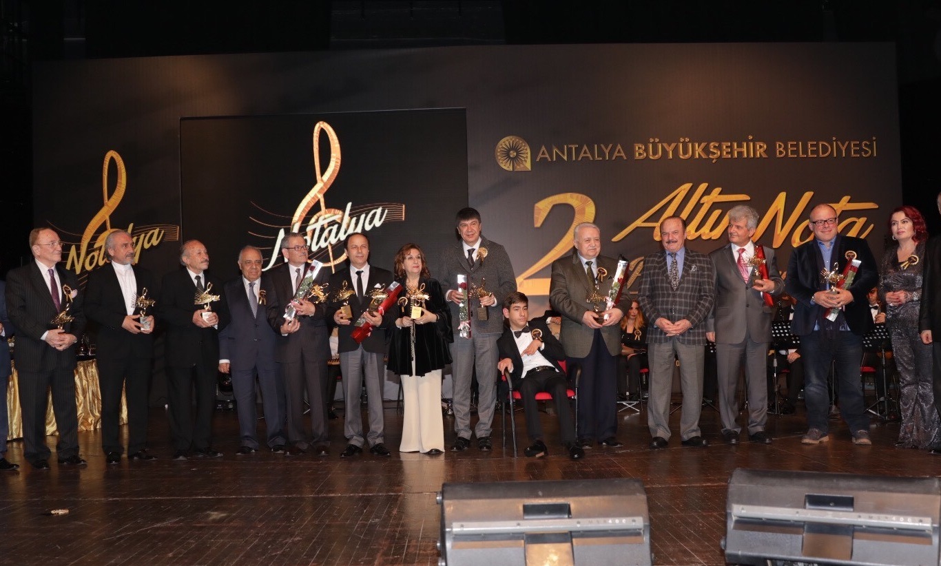 Antalya Büyükşehir Belediyesi 2. Altın Nota Türk Sanat Müziği Beste (Şarkı) Yarışması 2017’’ Altinnota Toren 2017 2018 ALTIN NOTA’DA ÖDÜL GECESİ