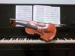 Bestekar Kimdir Bestecilik Nedir Bestekar Ne Demek Foto Piyano Nota çalgılar Enstrümanları Müzik Aletleri çalgı çalma